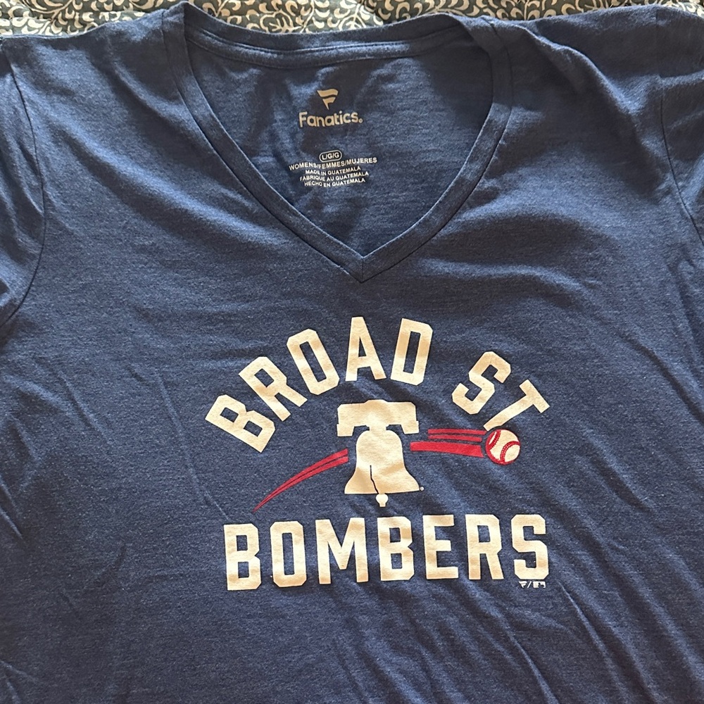 Phillies women’s blue game day tee